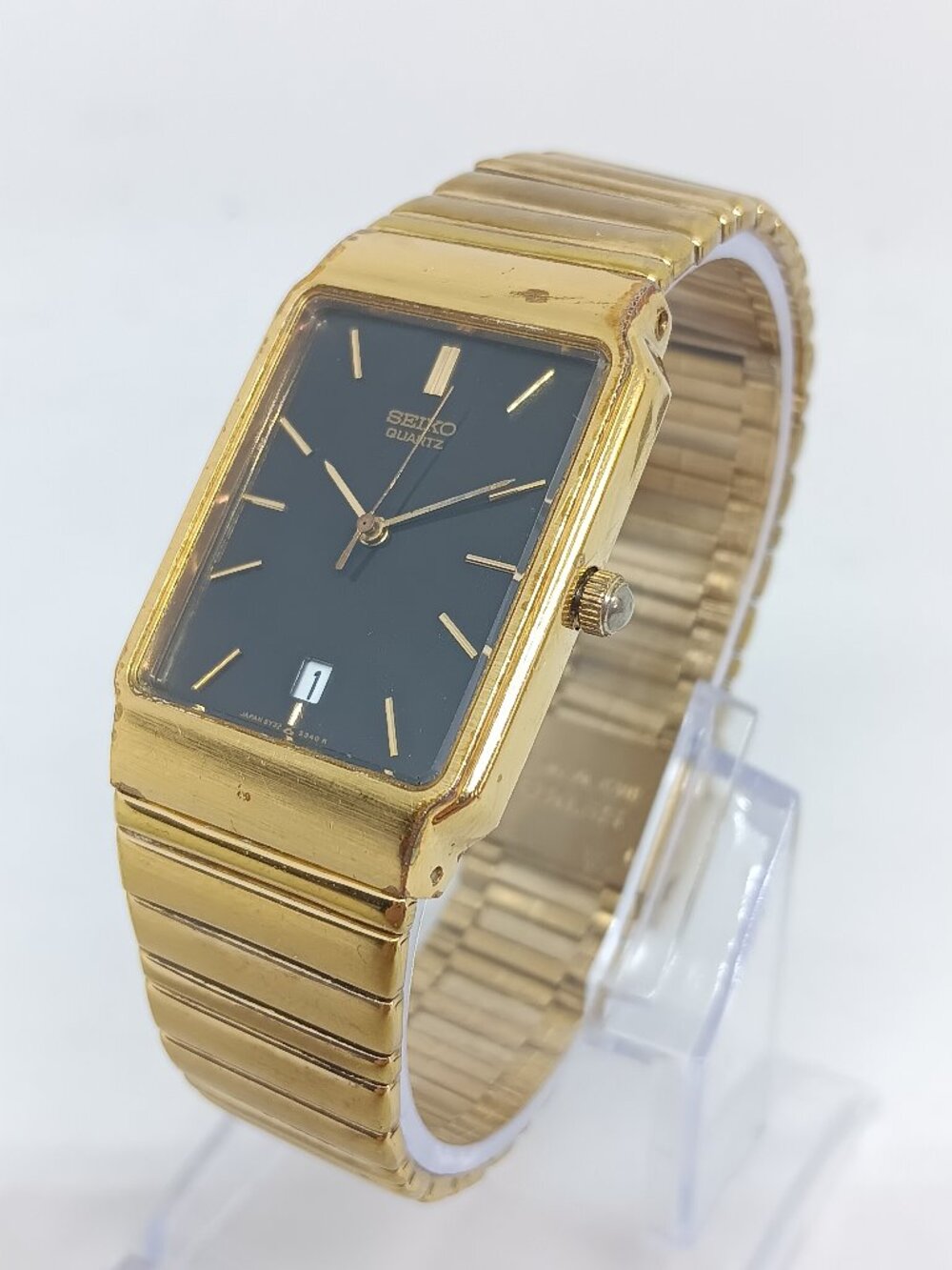 VINTAGE 1991 Seiko SCN112 Men’s 25x35mm Black Dial Gold Tone Quartz Tank Watch